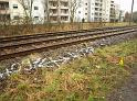 Kind unter Strassenbahn Koeln Porz Steinstr P19